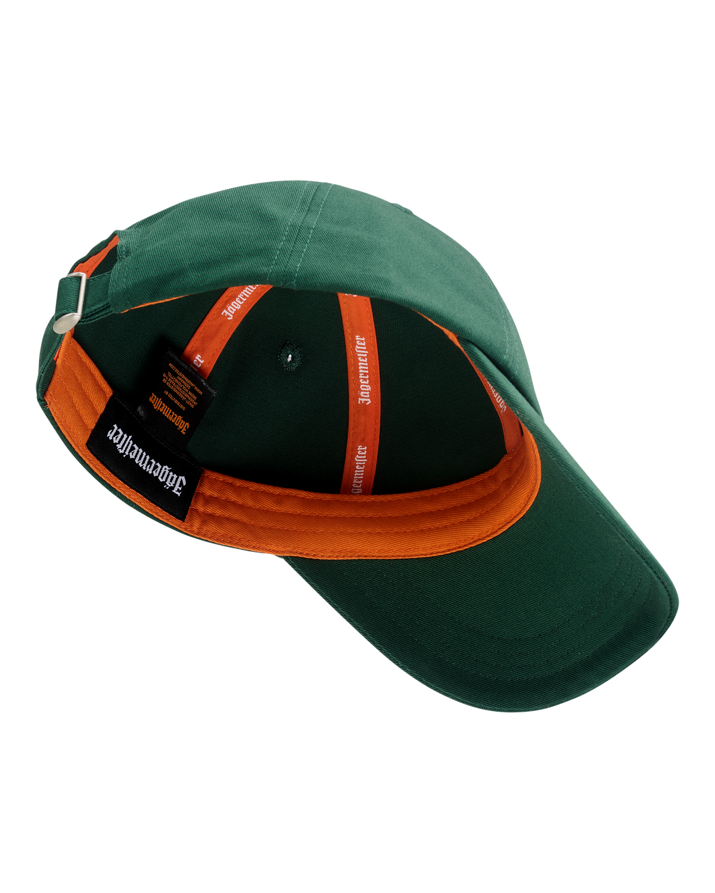 Berretto da baseball verde Jägermeister con logo del marchio ben visibile all'interno del cappellino.