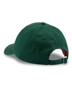 Baseball cap verde Jägermeister senza loghi visibili.