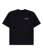 T-shirt nera da corsa Jägermeister con piccolo logo Jägermeister racing sul petto.