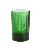 shot glass verde con scritta Jägermeister in rilievo 