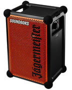 Speaker portatile Soundboks arancione e nero con branding 'Jägermeister'